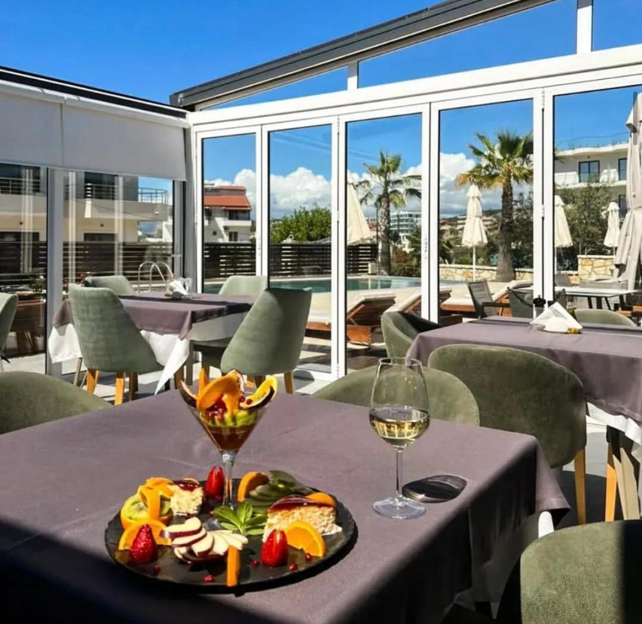 Blue Water Hotel Ksamil Exterior foto
